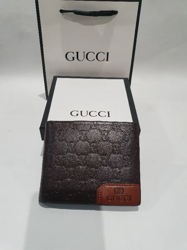 Gucci handbags for women with a metal - framed claspGucci Wallet (Men)