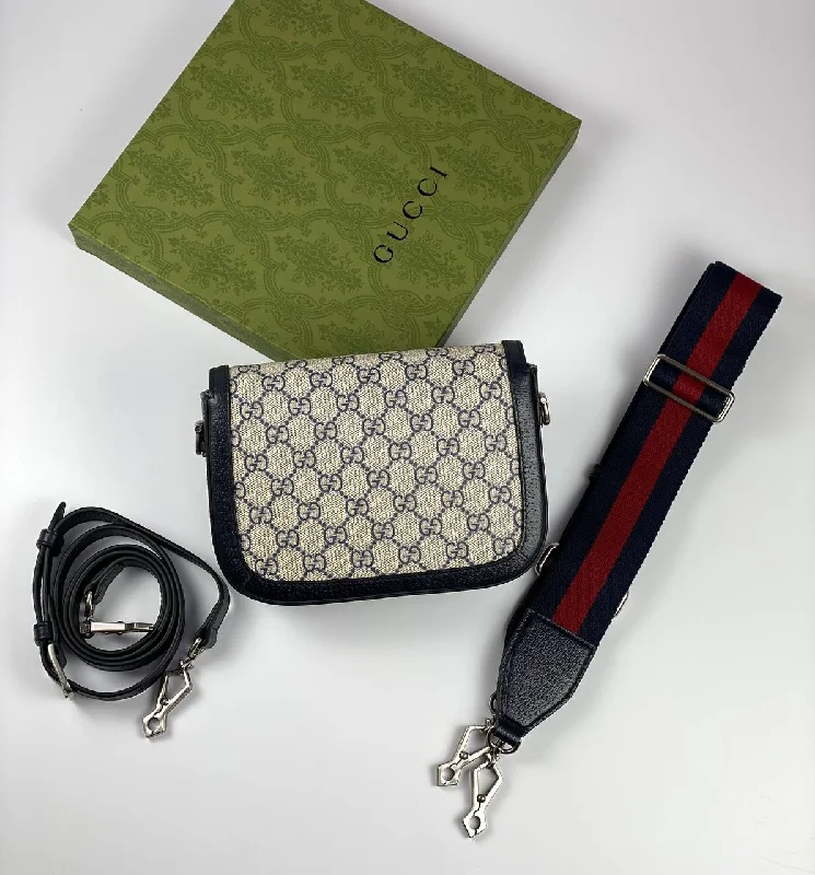 Women Gucci bags with a front - zip pocket for small itemsGucci Horsebit 1955 shoulder bag black