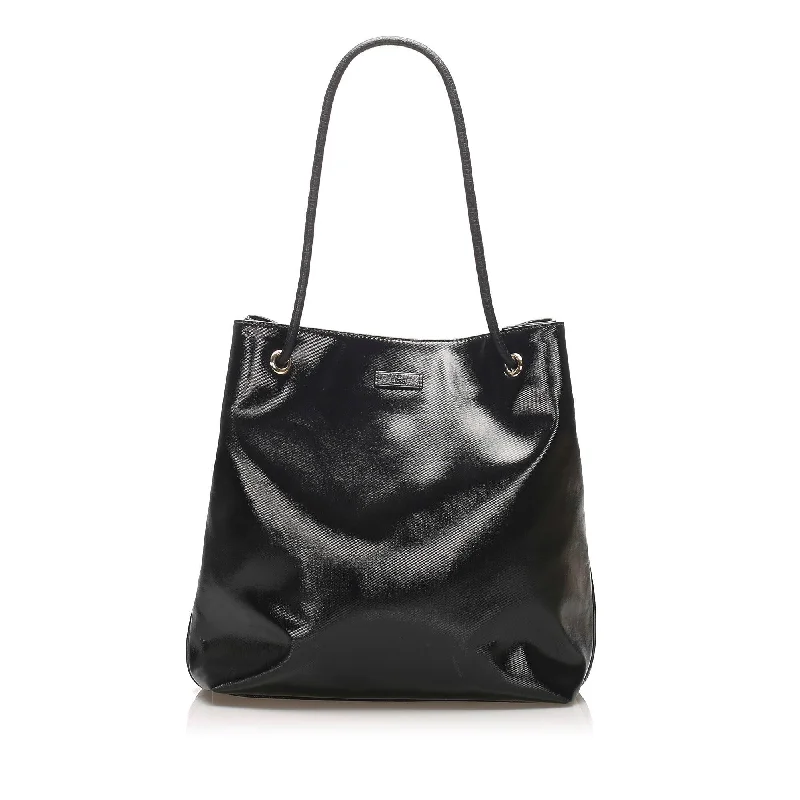 Gucci tote bags for women with a water - resistant coatingGucci Patent Leather Gifford Tote Bag (SHG-11407)