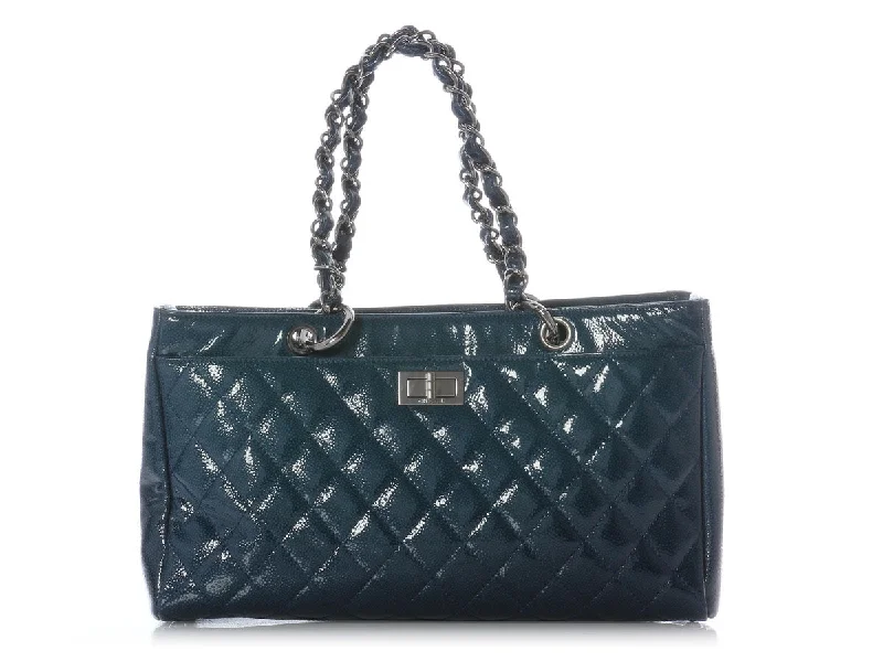 Chanel Medium Tote Bag for Office LadiesChanel Blue Diamond Shine Reissue Shopper