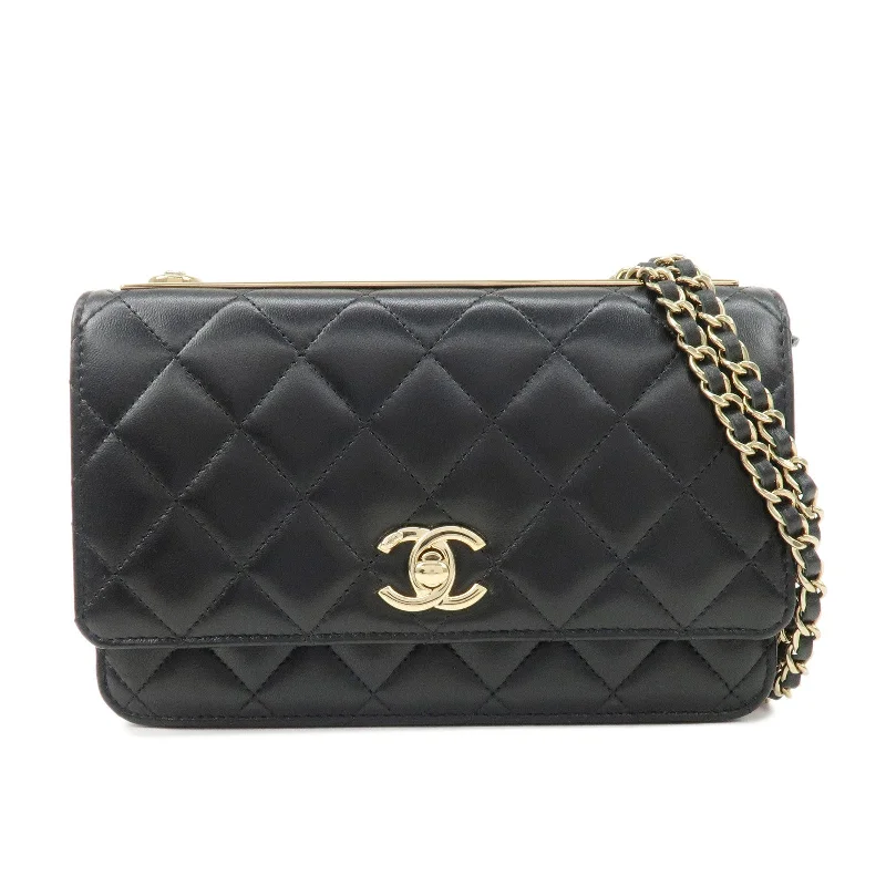 Chanel Quilted Leather Shoulder Bag for FashionistasCHANEL Matelasse Lamb Skin Trendy CC Chain Shoulder Bag Black Gold