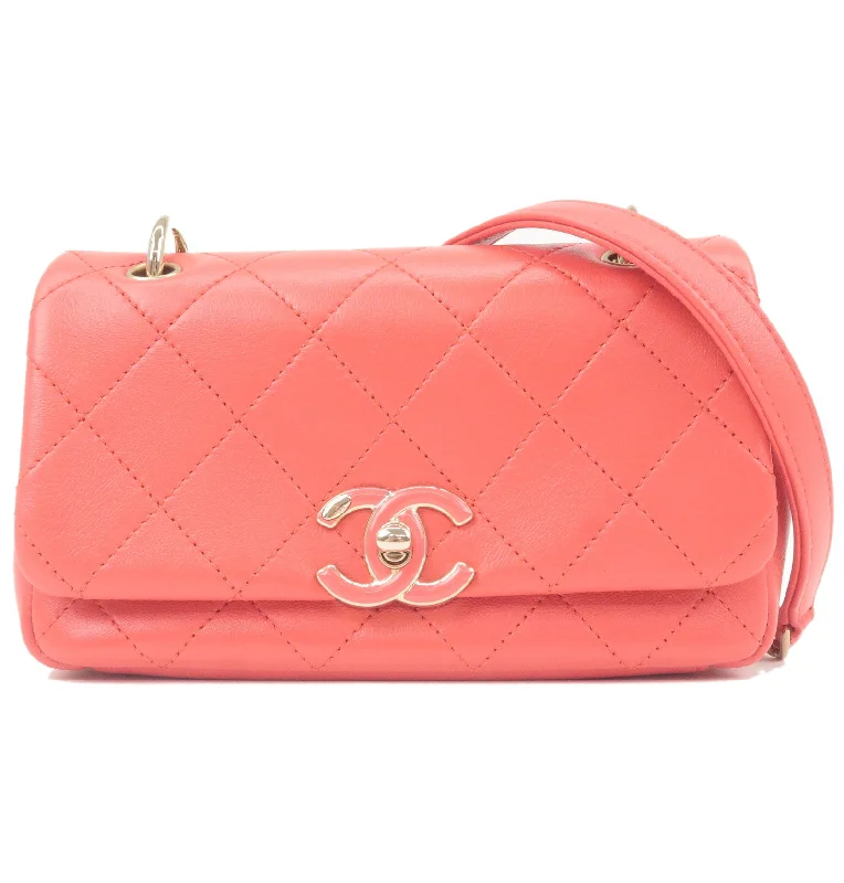 Chanel Designer Handbag with Unique DesignCHANEL Mini Matelasse Lamb Skin Chain Shoulder Bag Pink Gold