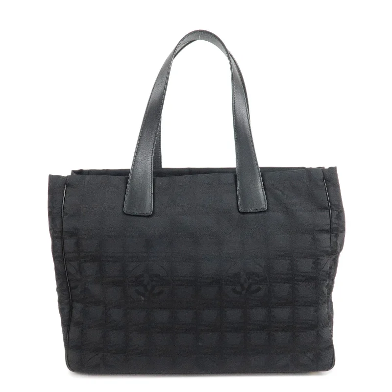 Chanel Vintage Inspired Handbag for Retro LoversCHANEL New Travel Line Nylon Jacquard Leather Tote MM Black A15991