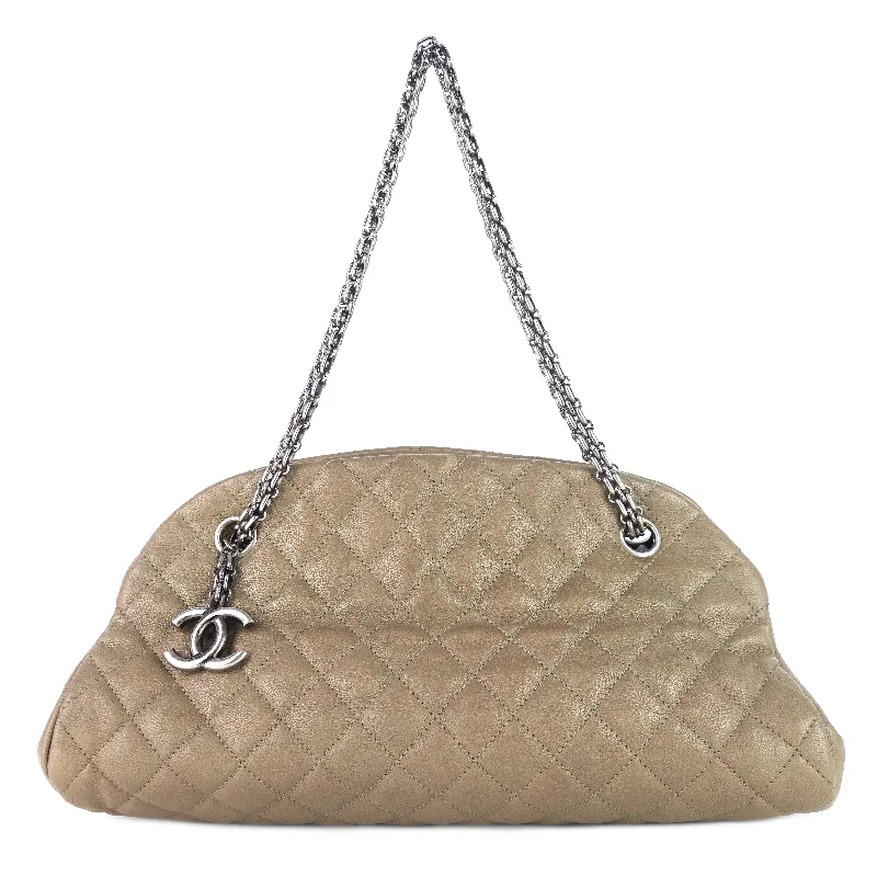 Chanel Quilted Leather Shoulder Bag for FashionistasJust Mademoiselle Medium Caviar Leather Bowler Bag