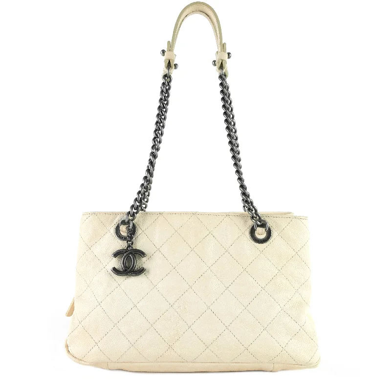 Chanel All - Match Handbag for Versatile StylingChic Small Matelassé Caviar Leather Tote Bag