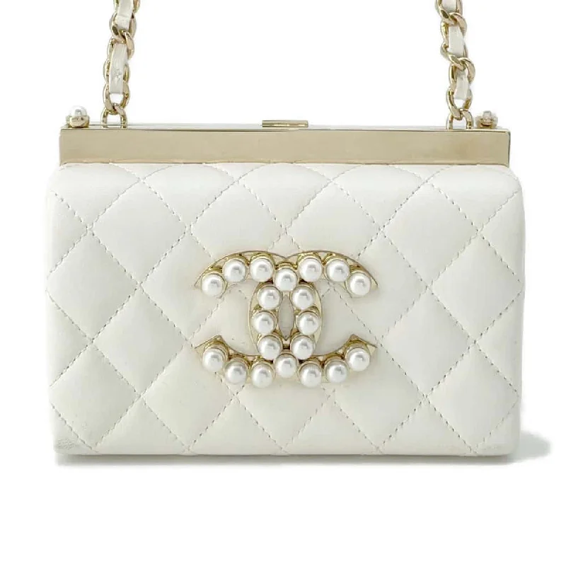 Chanel Designer Handbag with Unique DesignCHANEL Chain Clutch Bag White AP3452 Lambskin