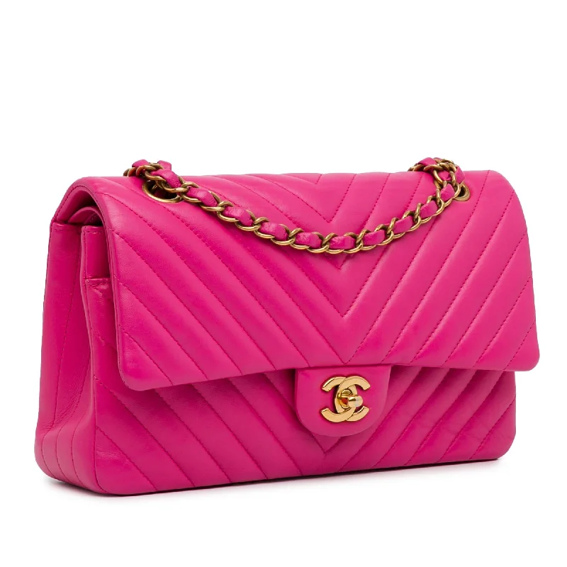 Chanel All - Match Handbag for Versatile StylingChanel Medium Chevron Lambskin Double Flap (472NmH)