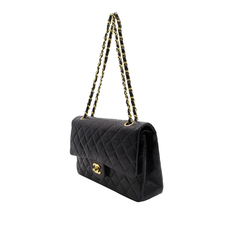 Chanel Colorful Handbag for Spring OutfitsChanel Medium Classic Lambskin Double Flap (E2VzzF)