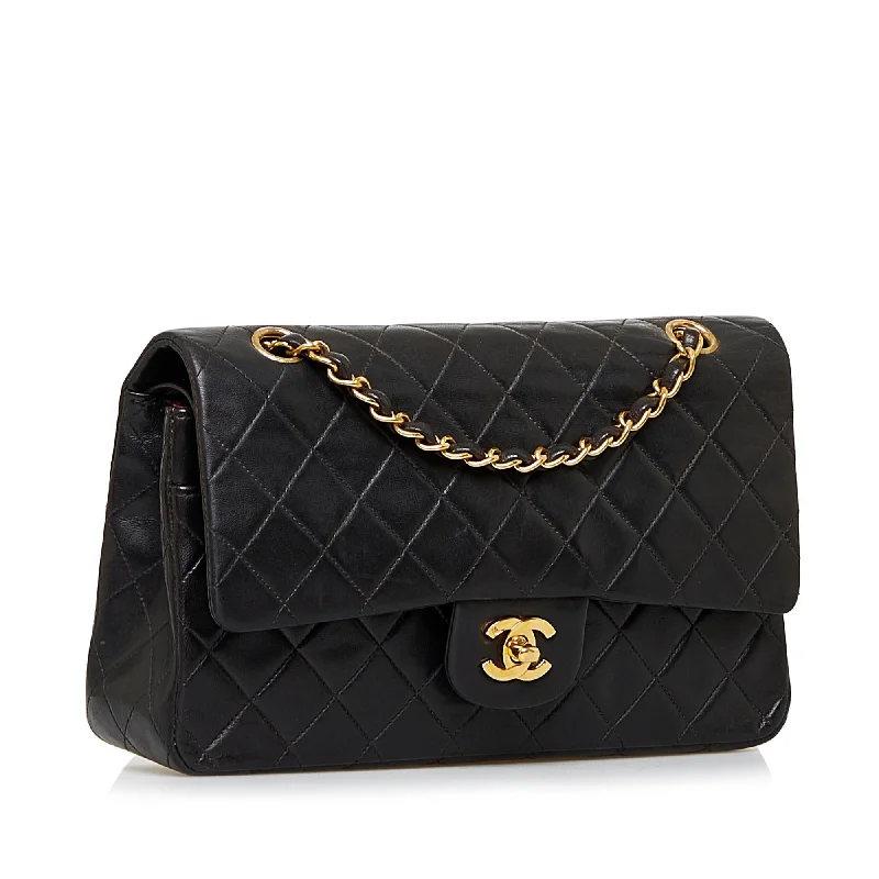 Chanel Vintage Inspired Handbag for Retro LoversChanel Medium Classic Lambskin Double Flap (hCSWjU)