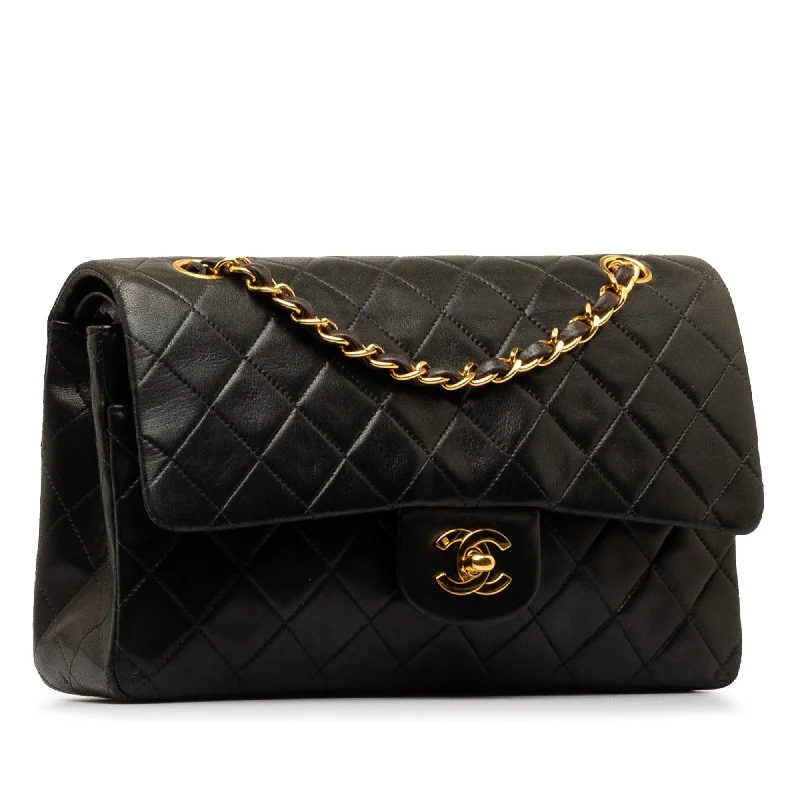 Chanel Colorful Handbag for Spring OutfitsChanel Medium Classic Lambskin Double Flap (IHTqBT)