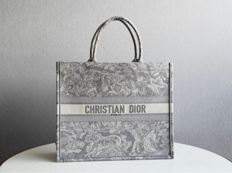 Trendsetting Christian Dior crossbody bags with a colorful strapChristian Dior  Bags - 2712