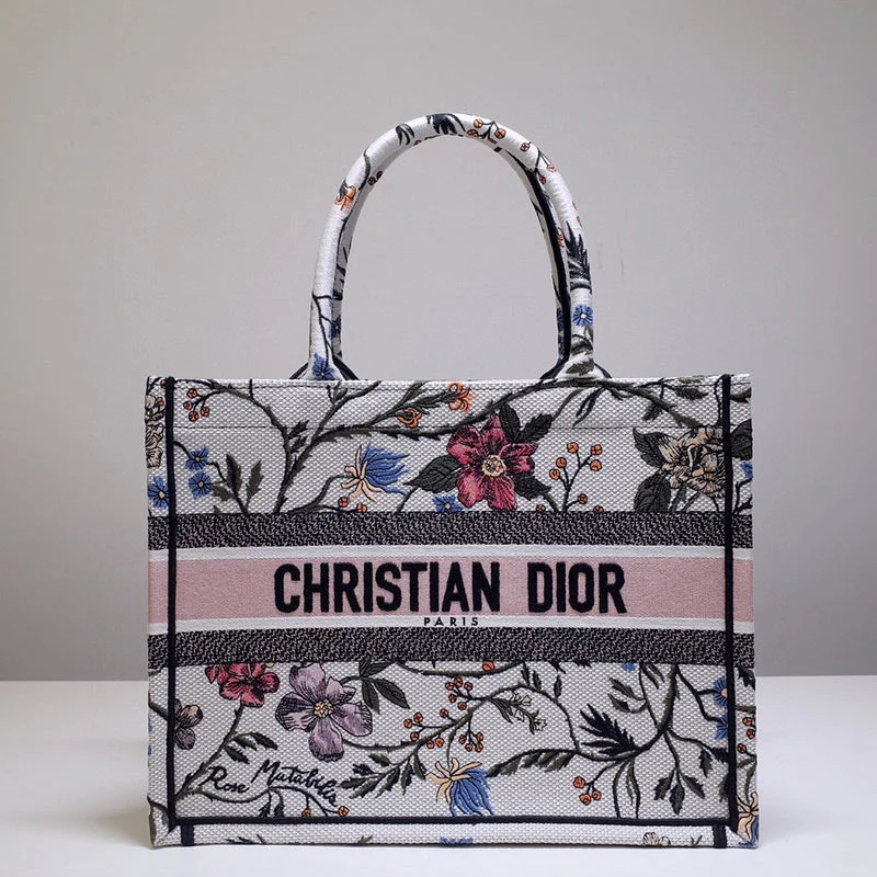 Fashion - forward Christian Dior tote bags for the modern womanChristian Dior  Bags - 2739