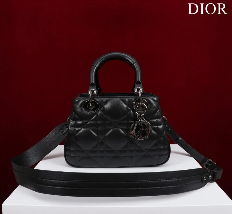 Christian Dior bags with a detachable coin purse insideChristian Dior  Bags - 2812