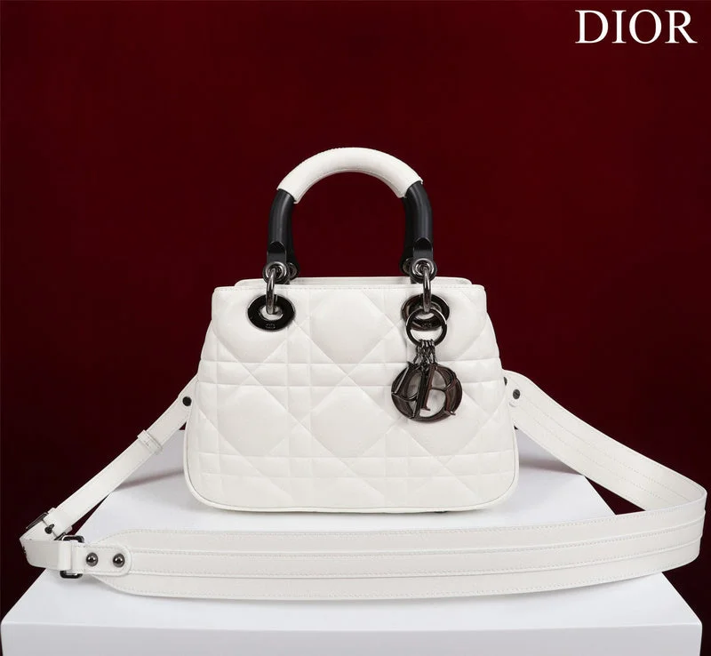 Christian Dior Saddle bags with a distressed leather finishChristian Dior  Bags - 2825