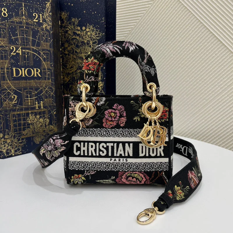 Stylish Christian Dior shoulder bags with a tassel - adorned zipperChristian Dior  Bags - 2828