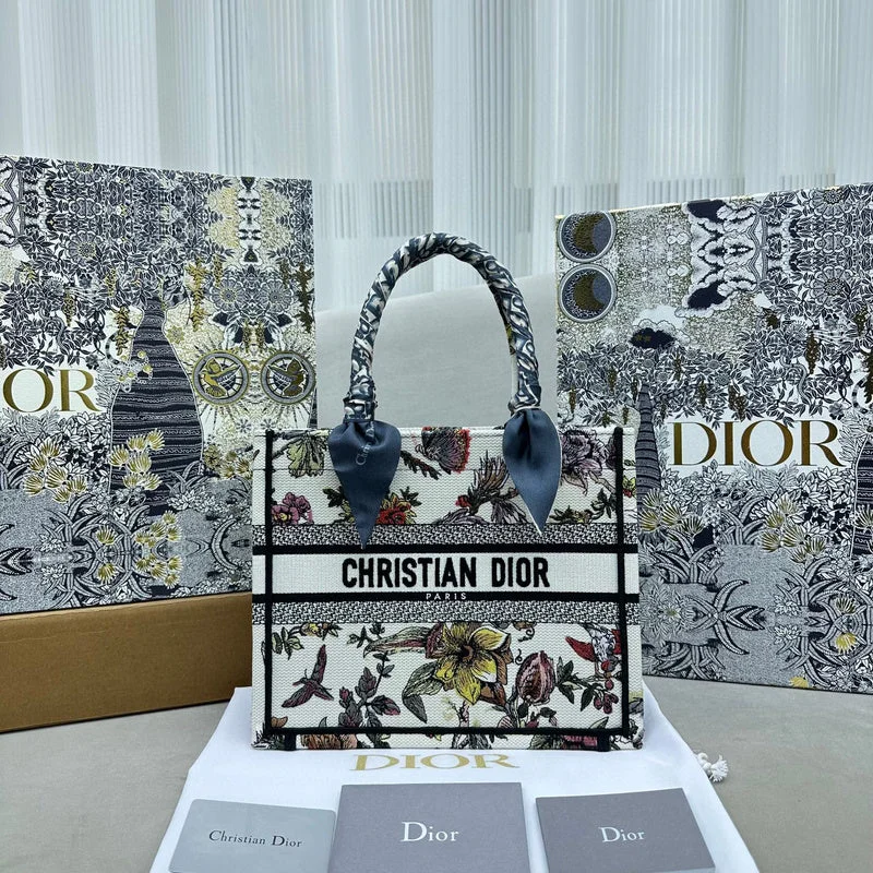 Luxury Christian Dior crossbody bags with a chain - link strapChristian Dior  Bags - 2864