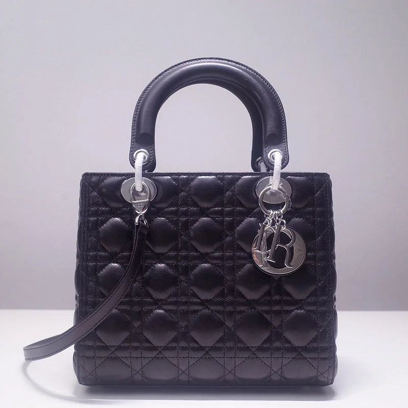 Christian Dior handbags with a removable shoulder strap for versatilityChristian Dior  Bags - 2873