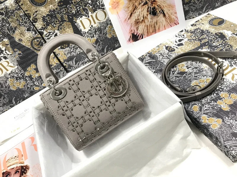 Luxury Christian Dior crossbody bags with a chain - link strapChristian Dior  Bags - 2913