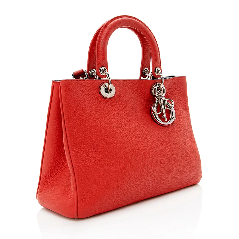 Stylish Christian Dior shoulder bags with a tassel - adorned zipperDior Bullcalf Leather Diorissimo Medium Tote (16268)