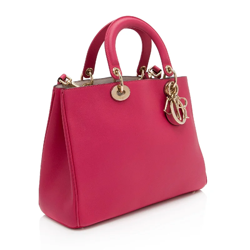 Christian Dior bags with a zip - top closure and multiple compartmentsDior Calfskin Diorissimo Medium Tote (8DRXfS)