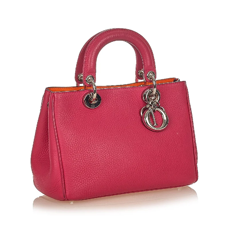 Fashion - forward Christian Dior tote bags for the modern womanDior Diorissimo Leather Satchel (25814)