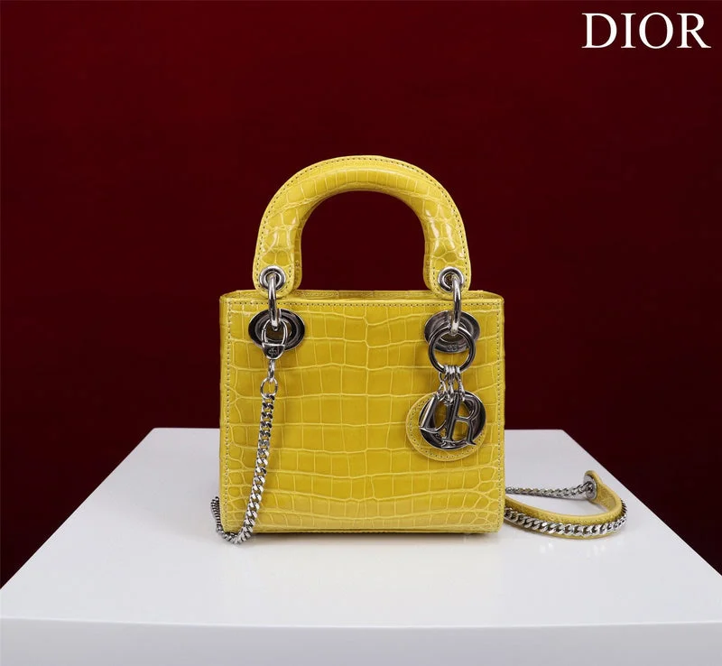 Christian Dior bags with a detachable coin purse insideDior Bag