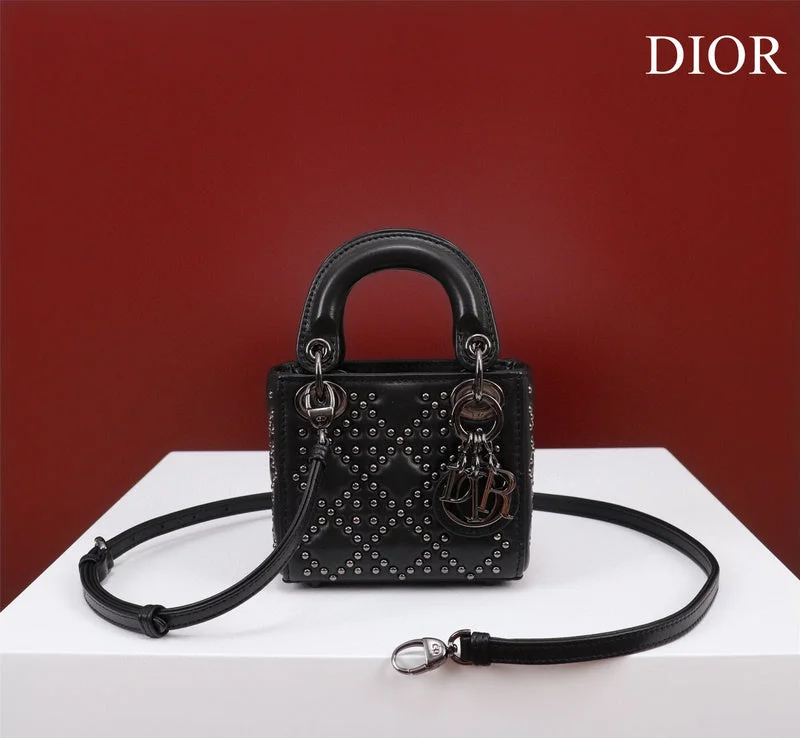 Fashion - forward Christian Dior tote bags for the modern womanDior Bag