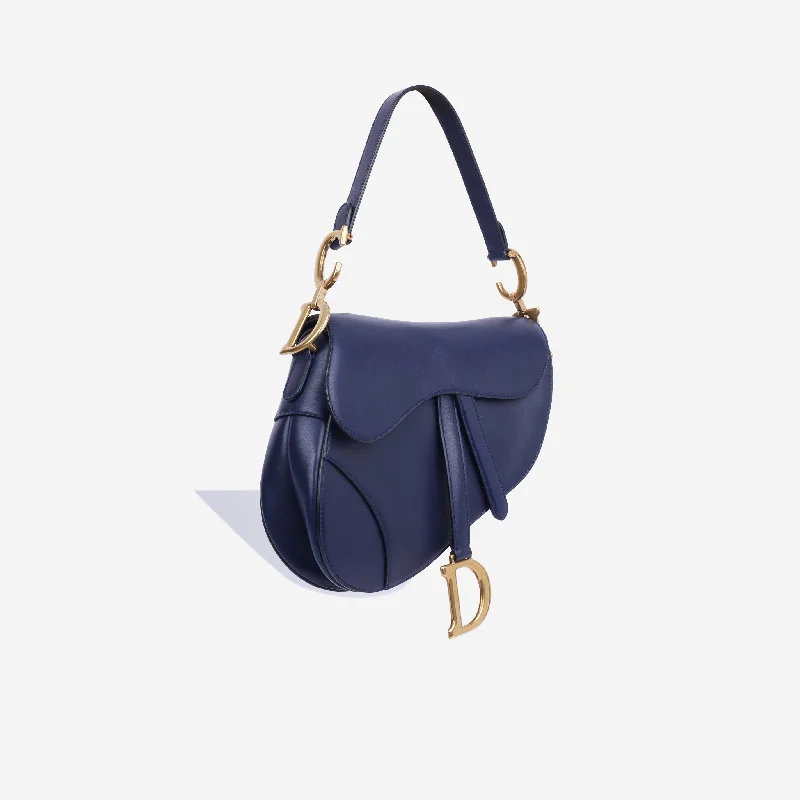 Christian Dior handbags with a removable shoulder strap for versatilityDior - Medium Saddle Bag