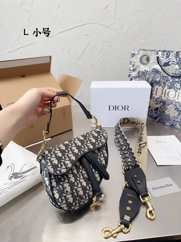 Christian Dior handbags with a detachable mirror for on - the - go touch - upsWF - Dior Bags - 247